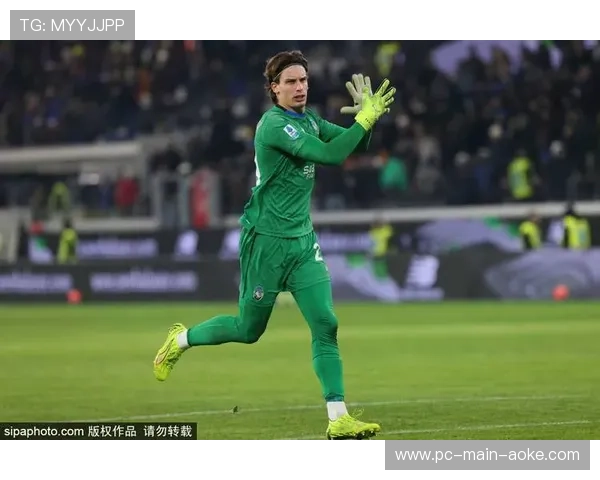 泽林斯基世界波轰入死角，国米锁定胜局